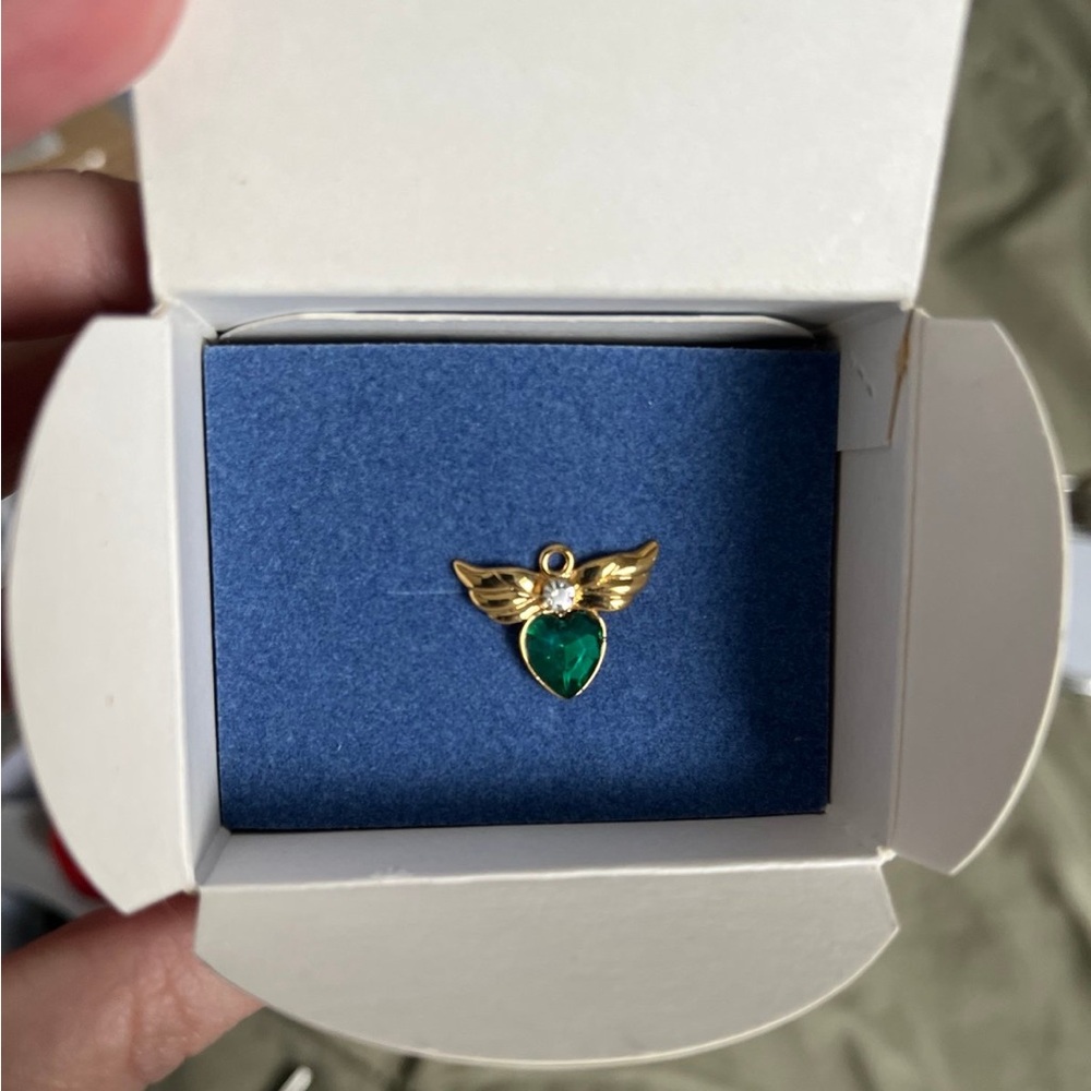 2002 Avon emerald birthstone pin